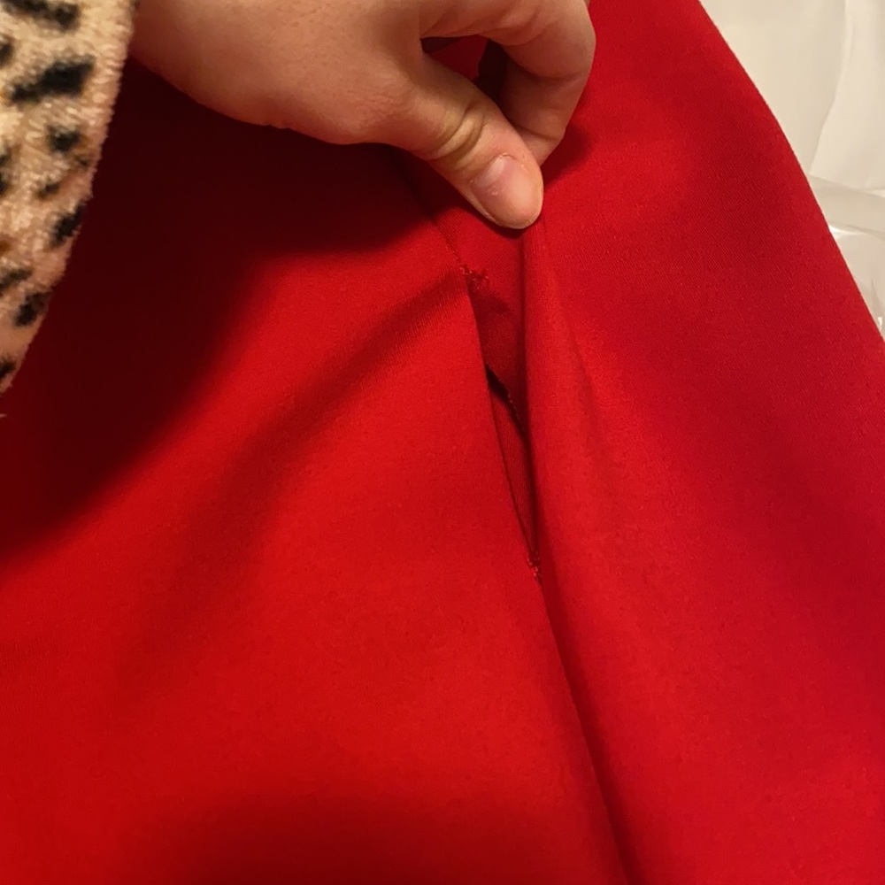 Gown - Picture 5 of 6